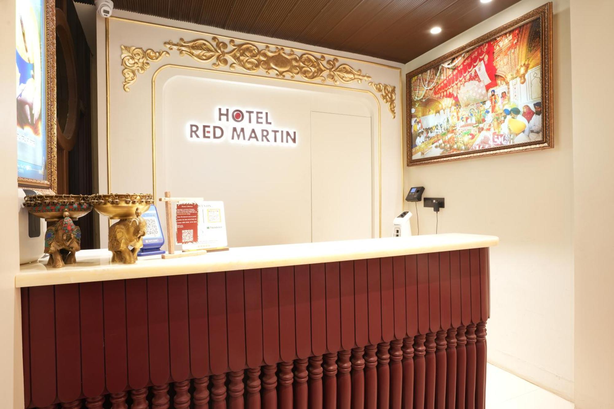Stamps Red Martin By Eight Continents - 70 Steps From Golden Temple Hotel Amritsar Bagian luar foto